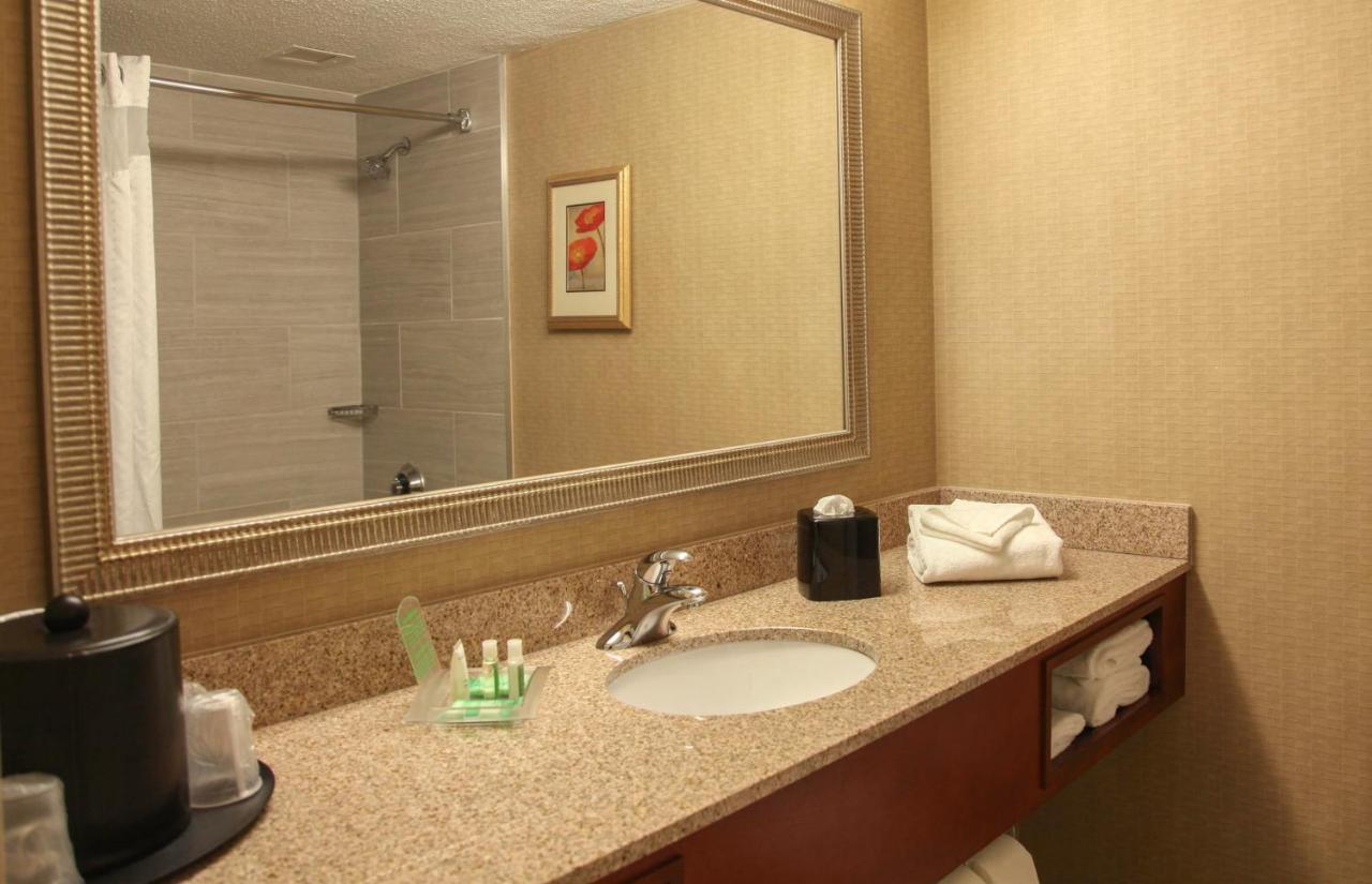 Holiday Inn Dayton/Fairborn I-675 By Ihg Ngoại thất bức ảnh