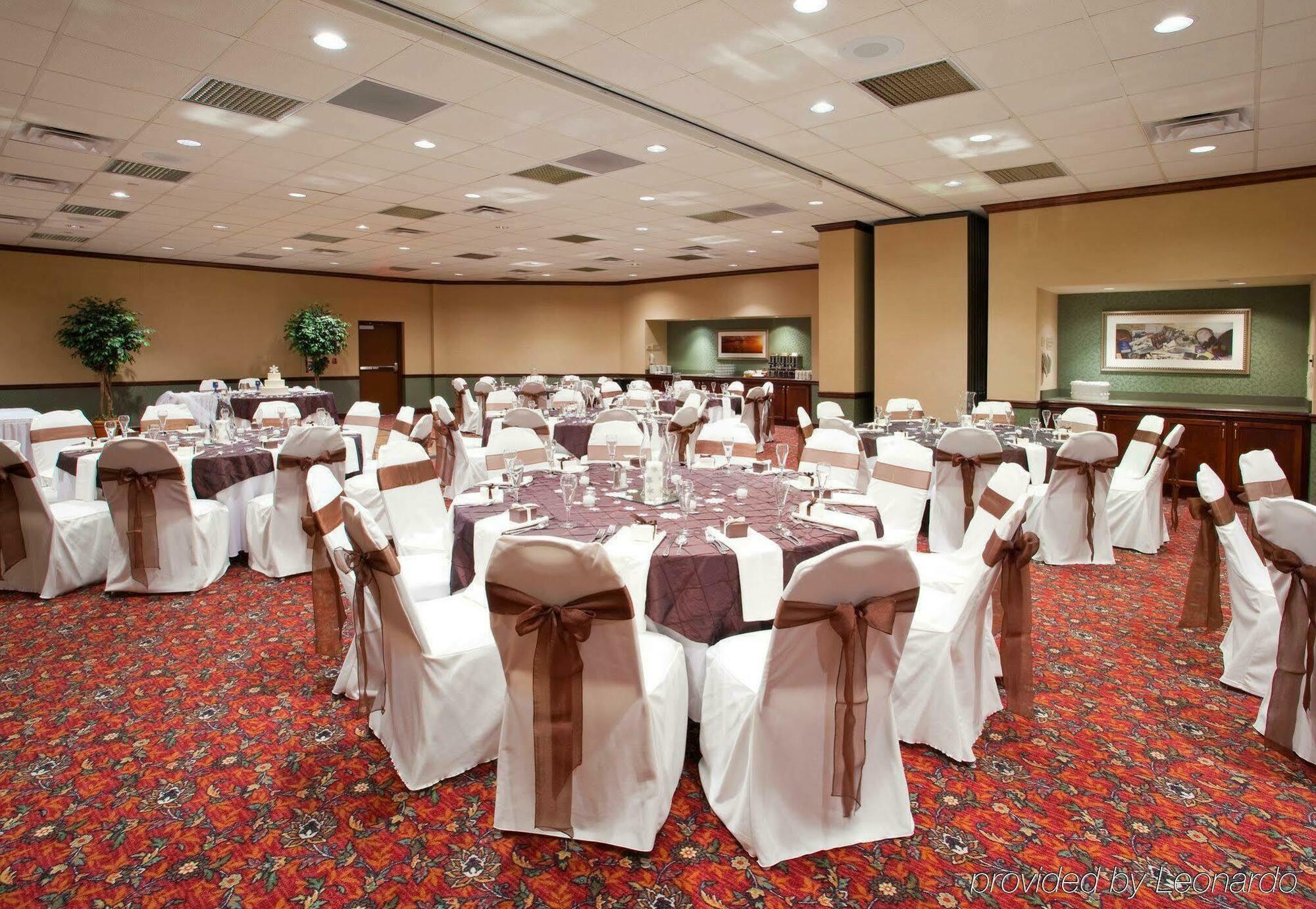 Holiday Inn Dayton/Fairborn I-675 By Ihg Ngoại thất bức ảnh